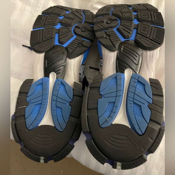 Balenciaga Men’s Runners - Picture 3 of 3